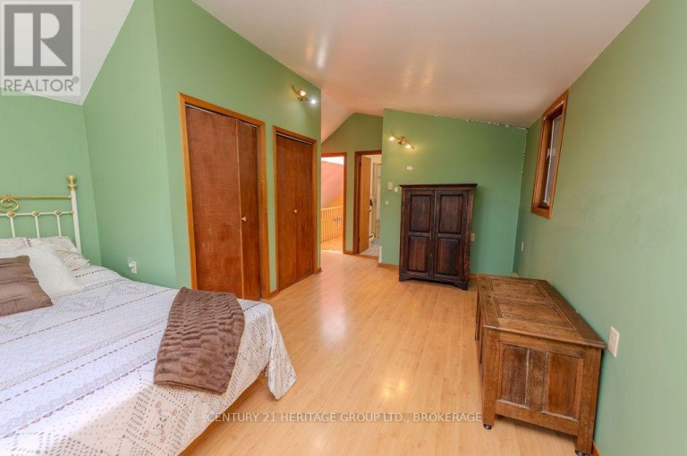 2238 LITTLE LONG LAKE ROAD, Frontenac (Frontenac South), Ontario, K0H2T0