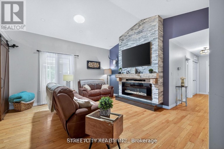 1163 CRUMLIN SIDE ROAD, London East (East J), Ontario, N5V1R6