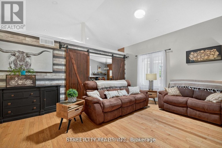 1163 CRUMLIN SIDE ROAD, London East (East J), Ontario, N5V1R6