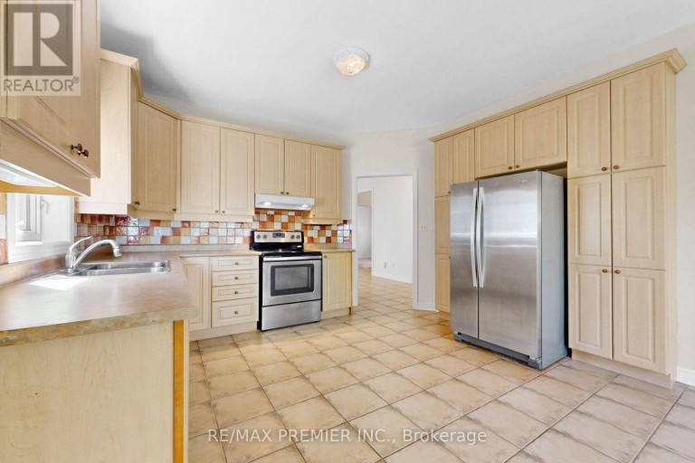 146 SOUTH BELAIR DRIVE, Vaughan (Sonoma Heights), Ontario, L4H2N5