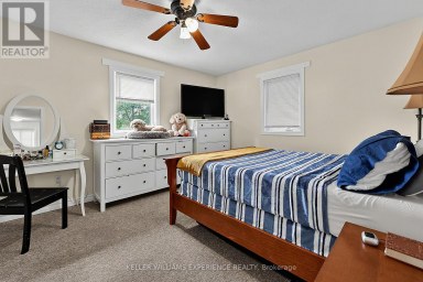 19 CENTRE STREET Barrie (Allandale) Ontario photo 26