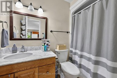 19 CENTRE STREET Barrie (Allandale) Ontario photo 39