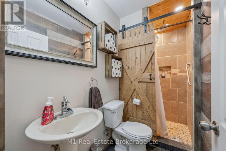 125 ELORA STREET S, Minto, Ontario, N0G1Z0