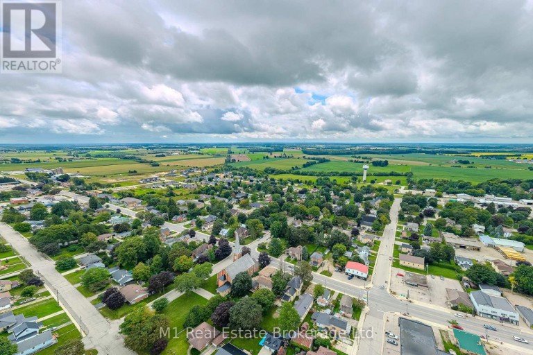 125 ELORA STREET S, Minto, Ontario, N0G1Z0