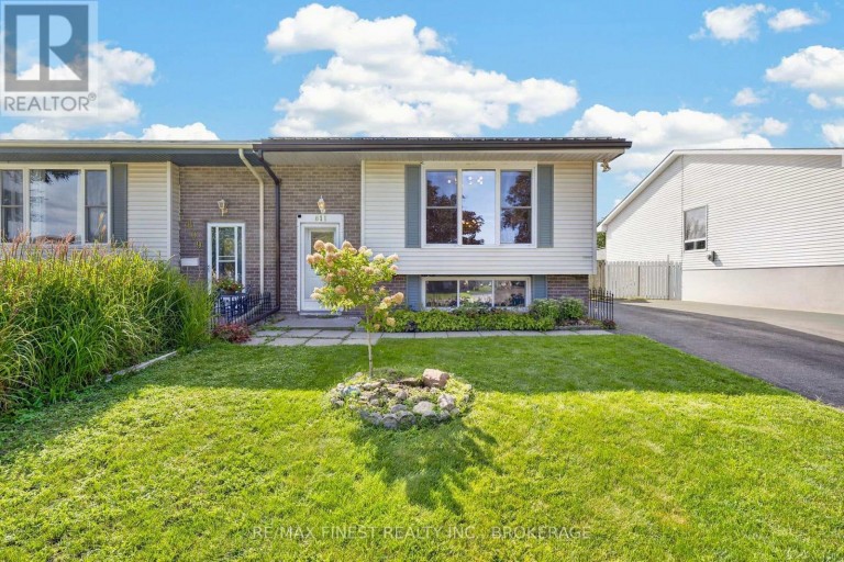 811 CUNNINGHAM CRESCENT, Brockville, Ontario, K6V6H3 (ID X13738200)