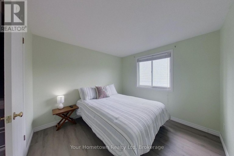 428 FLANNERY DRIVE, Centre Wellington (Fergus), Ontario, N1M3P4