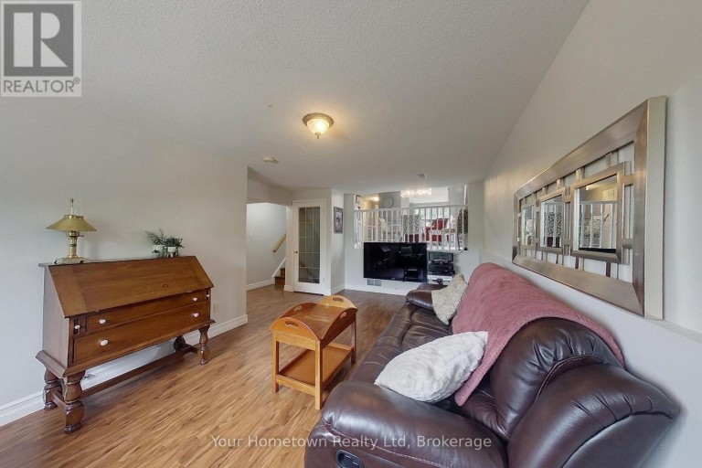 428 FLANNERY DRIVE, Centre Wellington (Fergus), Ontario, N1M3P4