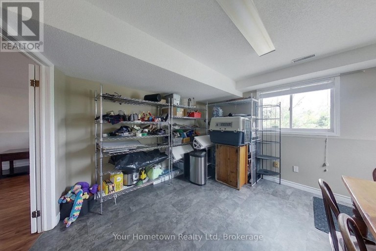 428 FLANNERY DRIVE, Centre Wellington (Fergus), Ontario, N1M3P4