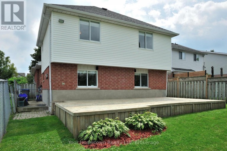428 FLANNERY DRIVE, Centre Wellington (Fergus), Ontario, N1M3P4
