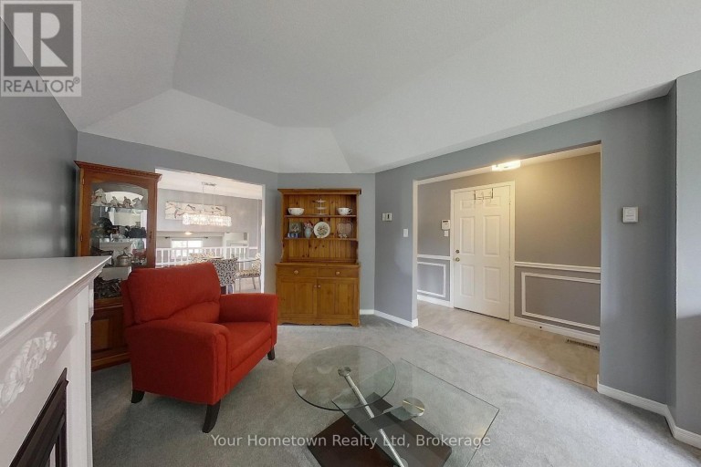 428 FLANNERY DRIVE, Centre Wellington (Fergus), Ontario, N1M3P4