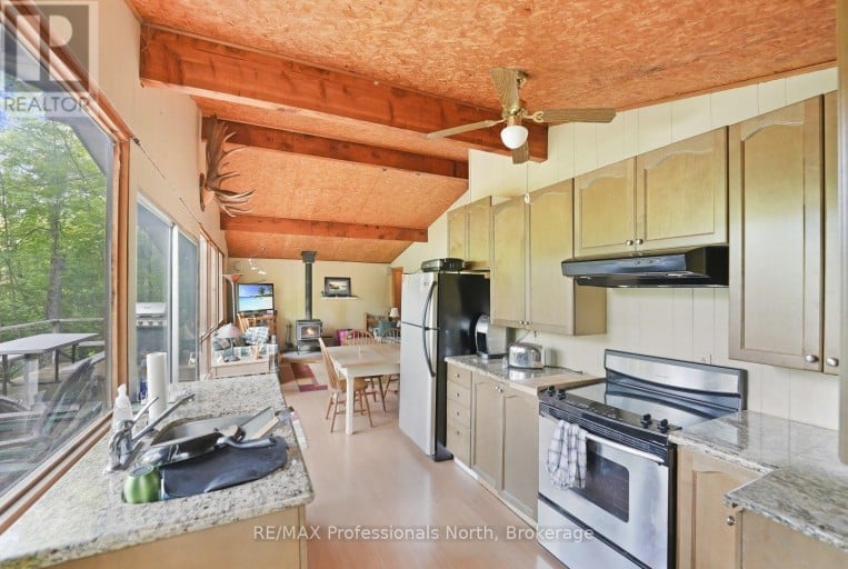1009 SPENCERS TRAIL, Highlands East (Glamorgan), Ontario, K0M1X0