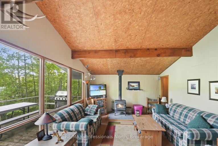 1009 SPENCERS TRAIL, Highlands East (Glamorgan), Ontario, K0M1X0
