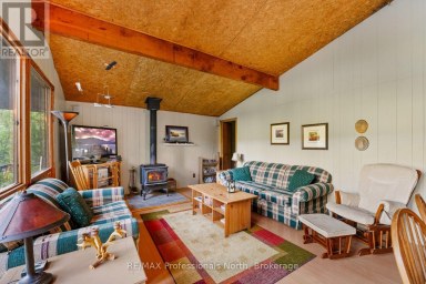1009 SPENCERS TRAIL Highlands East (Glamorgan) Ontario photo 9