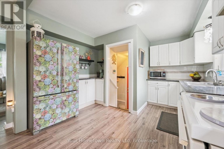 497 ST PATRICK STREET E, Centre Wellington (Fergus), Ontario, N1M1N1