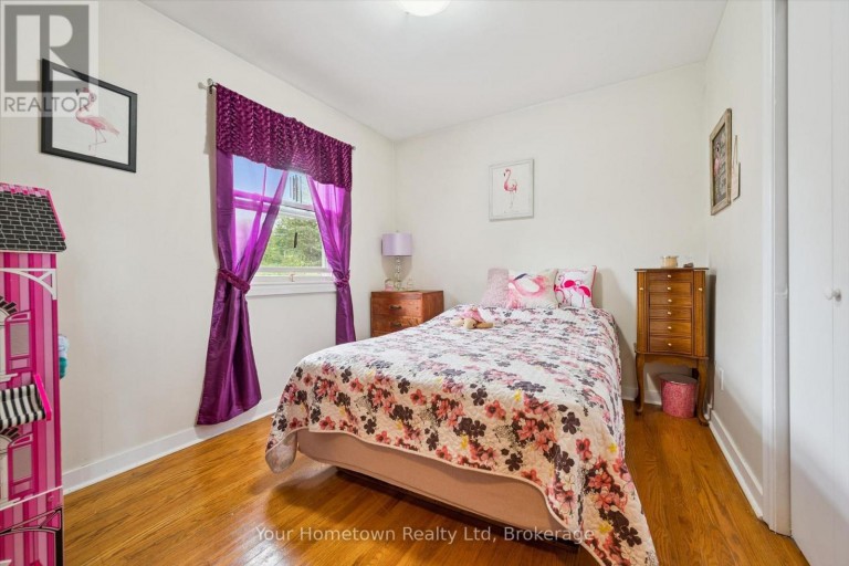 497 ST PATRICK STREET E, Centre Wellington (Fergus), Ontario, N1M1N1