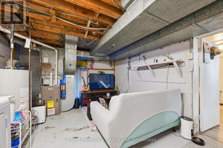 497 ST PATRICK STREET E, Centre Wellington (Fergus), Ontario, N1M1N1