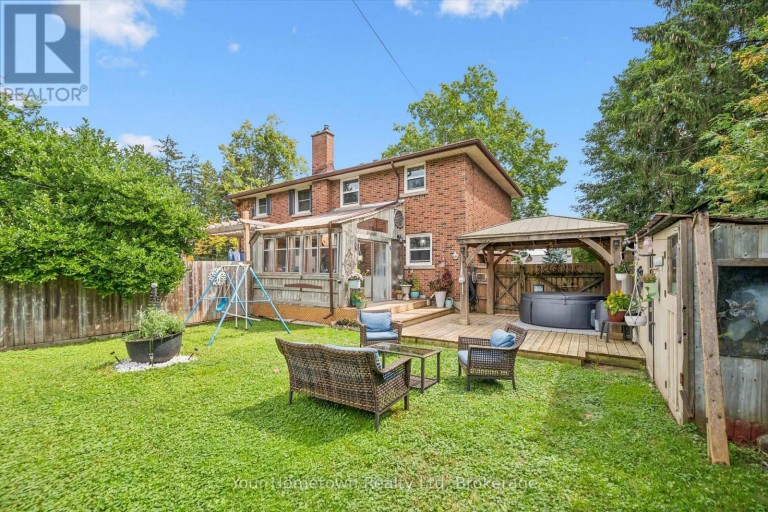 497 ST PATRICK STREET E, Centre Wellington (Fergus), Ontario, N1M1N1
