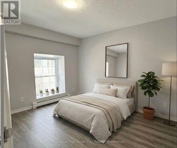 #2 - 116 WYNDHAM STREET N, Guelph (Downtown), Ontario, N1H4E8