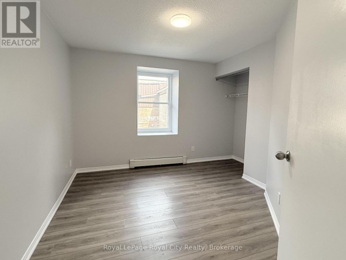 #2 - 116 WYNDHAM STREET N, Guelph (Downtown), Ontario, N1H4E8