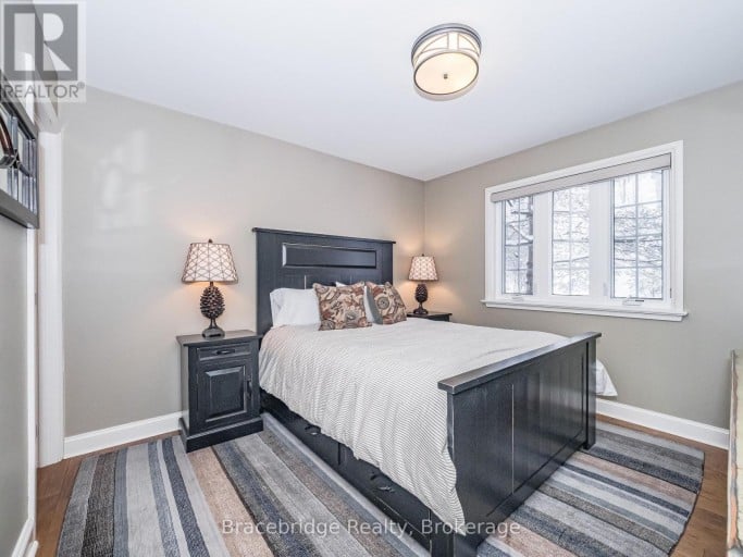 SANDFIELD 5 W10 - 3876 MUSKOKA RD 118 HIGHWAY W, Muskoka Lakes (Medora), Ontario, P0B1J0