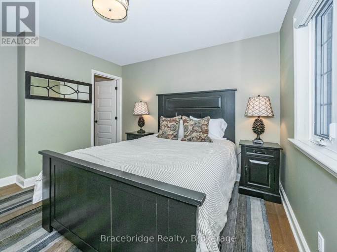 SANDFIELD 5 W10 - 3876 MUSKOKA RD 118 HIGHWAY W, Muskoka Lakes (Medora), Ontario, P0B1J0
