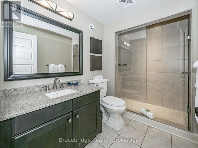 SANDFIELD 5 W10 - 3876 MUSKOKA RD 118 HIGHWAY W, Muskoka Lakes (Medora), Ontario, P0B1J0