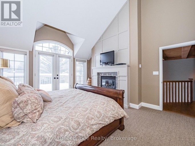 SANDFIELD 5 W10 - 3876 MUSKOKA RD 118 HIGHWAY W, Muskoka Lakes (Medora), Ontario, P0B1J0