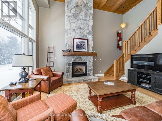 SANDFIELD 5 W10 - 3876 MUSKOKA RD 118 HIGHWAY W, Muskoka Lakes (Medora), Ontario, P0B1J0