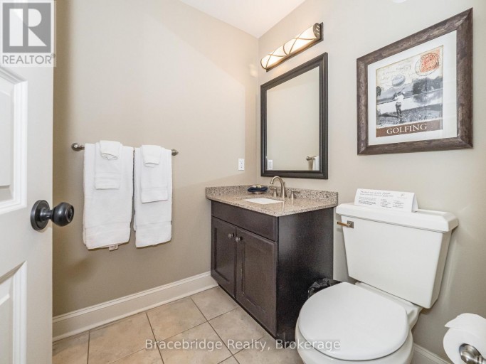 SANDFIELD 5 W10 - 3876 MUSKOKA RD 118 HIGHWAY W, Muskoka Lakes (Medora), Ontario, P0B1J0