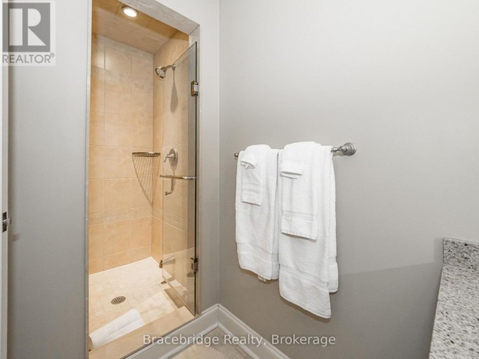 SANDFIELD 5 W10 - 3876 MUSKOKA RD 118 HIGHWAY W, Muskoka Lakes (Medora), Ontario, P0B1J0