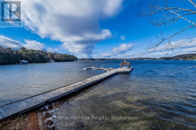 SANDFIELD 5 W10 - 3876 MUSKOKA RD 118 HIGHWAY W, Muskoka Lakes (Medora), Ontario, P0B1J0