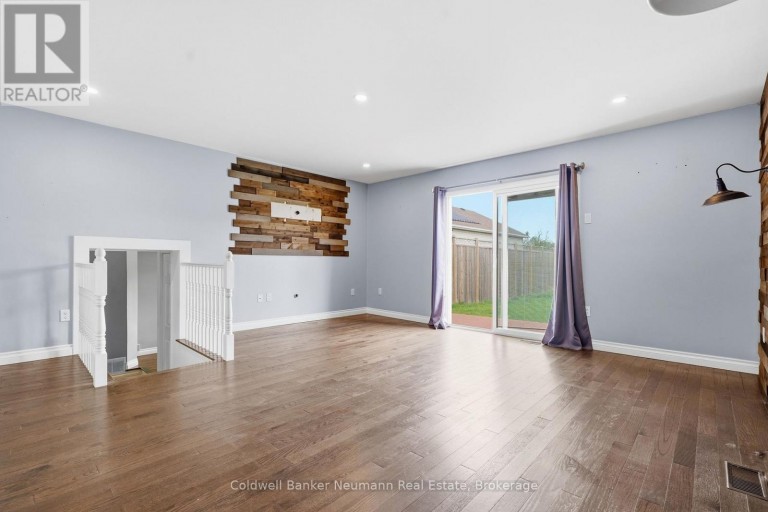 3963 ROAD 111, Perth East (North Easthope), Ontario, N5A6S5