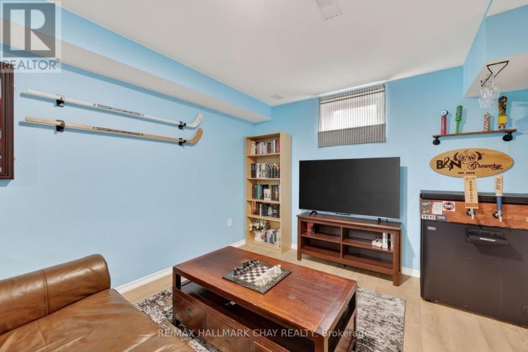 2057 OSBOND ROAD, Innisfil (Alcona), Ontario, L9S0B6