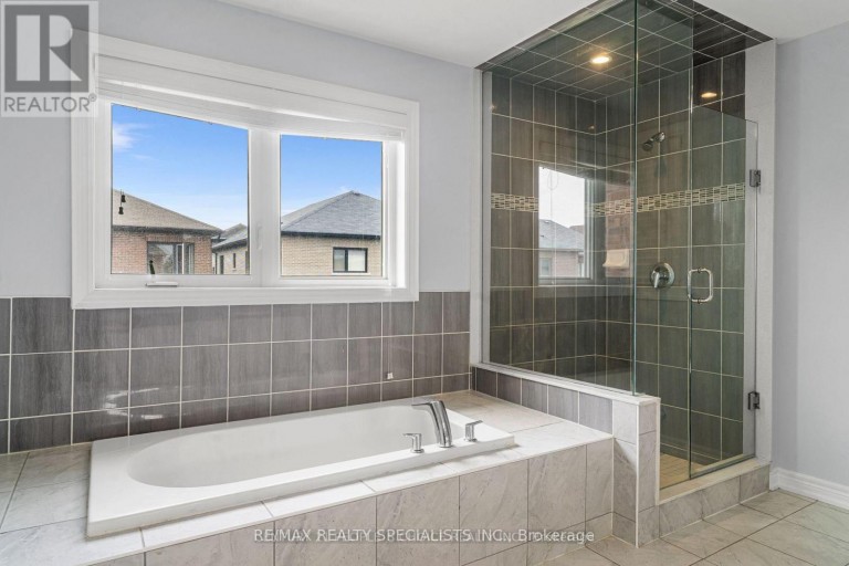22 GAINSFORD ROAD, Brampton (Credit Valley), Ontario, L6X5N2
