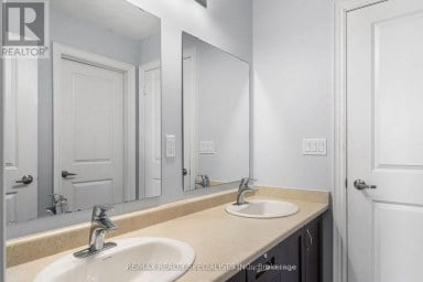 22 GAINSFORD ROAD Brampton (Credit Valley) Ontario photo 18