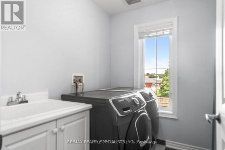 22 GAINSFORD ROAD, Brampton (Credit Valley), Ontario, L6X5N2