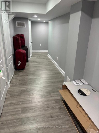 22 GAINSFORD ROAD, Brampton (Credit Valley), Ontario, L6X5N2