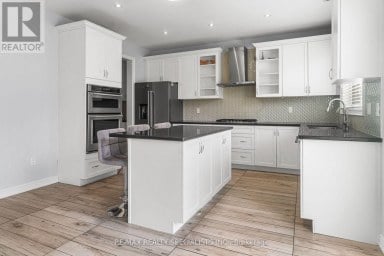 22 GAINSFORD ROAD Brampton (Credit Valley) Ontario photo 8