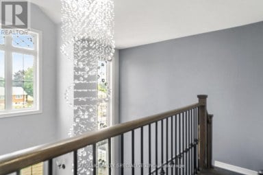 22 GAINSFORD ROAD Brampton (Credit Valley) Ontario photo 9