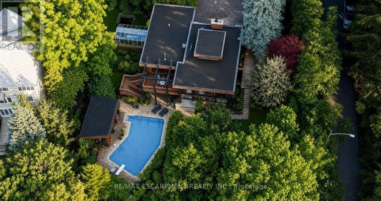 10 BROOKFIELD ROAD, Oakville (CO Central), Ontario, L6K2Y5