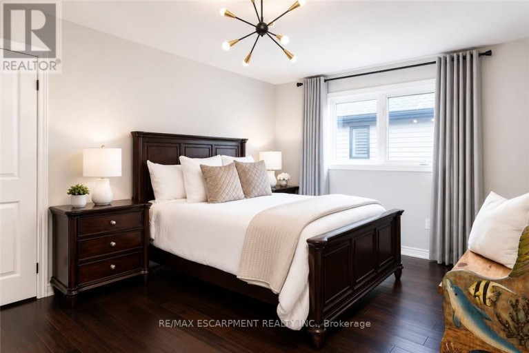 41 CREANONA BOULEVARD, Hamilton (Winona Park), Ontario, L8E5G2