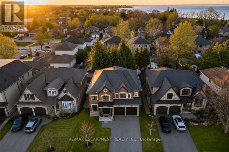 41 CREANONA BOULEVARD, Hamilton (Winona Park), Ontario, L8E5G2