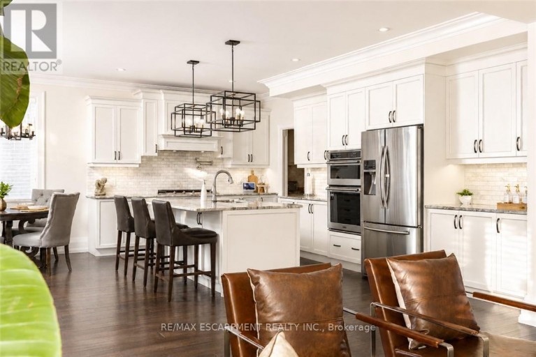 41 CREANONA BOULEVARD, Hamilton (Winona Park), Ontario, L8E5G2