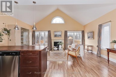 68 KARI CRESCENT Collingwood Ontario photo 15