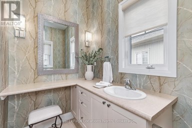 68 KARI CRESCENT Collingwood Ontario photo 21