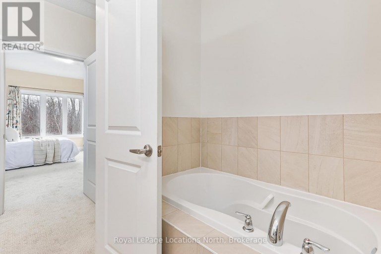 68 KARI CRESCENT, Collingwood, Ontario, L9Y0Z7