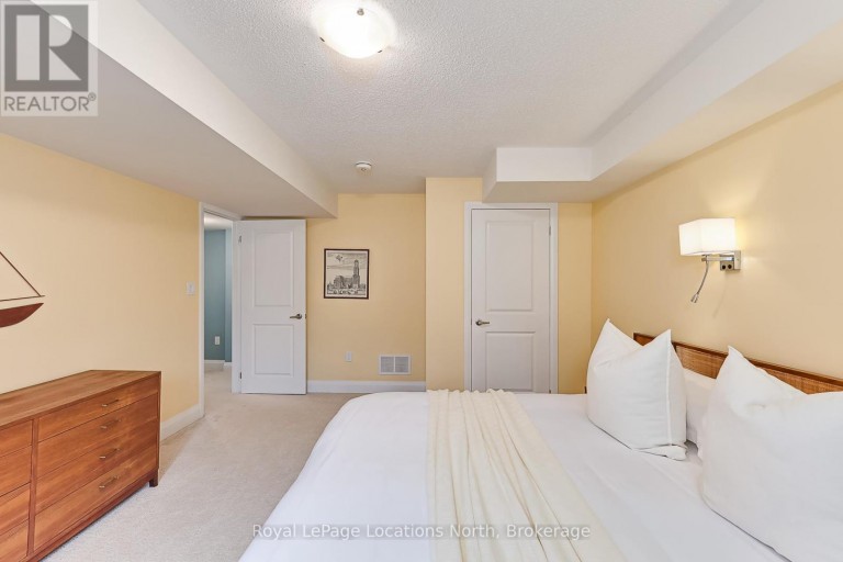 68 KARI CRESCENT, Collingwood, Ontario, L9Y0Z7