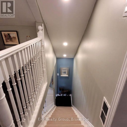 100 ARLINGTON AVENUE, Oshawa (O'Neill), Ontario, L1G2N6