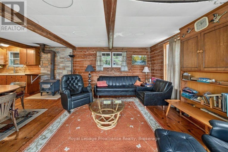125 MAZINAW LAKE BOAT ACCESS, Addington Highlands (Addington Highlands), Ontario, K0H1K0