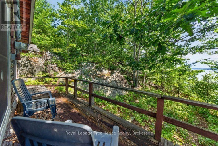 125 MAZINAW LAKE BOAT ACCESS, Addington Highlands (Addington Highlands), Ontario, K0H1K0